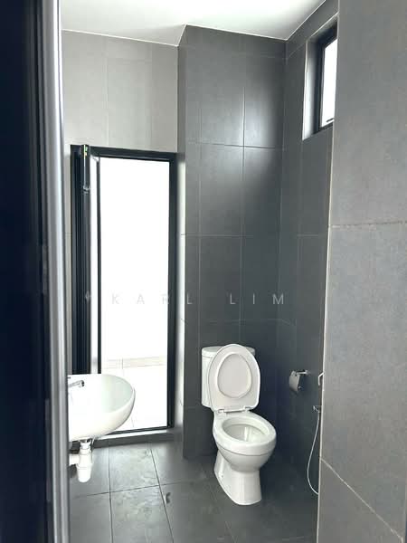 2-storey Terraced House for Sale in Setia Eco Cascadia (Tebrau) - Karl Lim - Bathroom - PropertyGuru.com.my