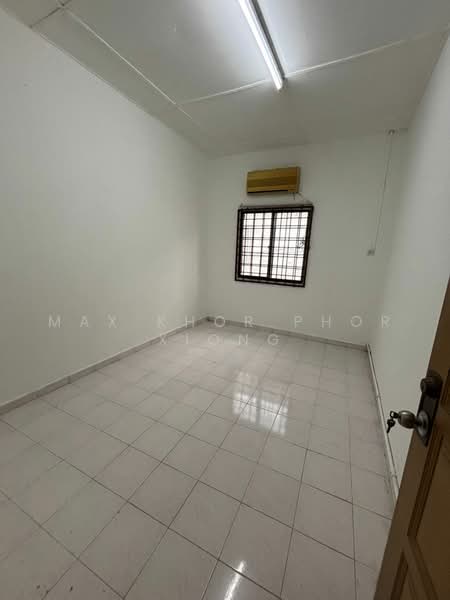 Rumah Bandar untuk Disewa di Taman Klang Utama (Kapar) - Max Khor Phor xiong - Interior - PropertyGuru.com.my