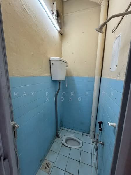Rumah Bandar untuk Disewa di Taman Klang Utama (Kapar) - Max Khor Phor xiong - Bathroom - PropertyGuru.com.my