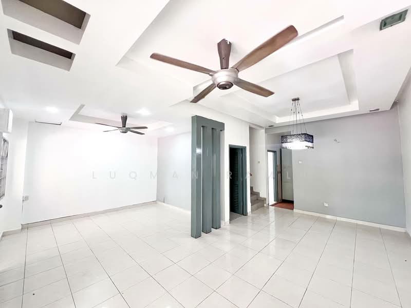 2-storey Terraced House for Sale in Bandar Tun Hussein Onn (Cheras) - Luqman Ramli - Living Room - PropertyGuru.com.my