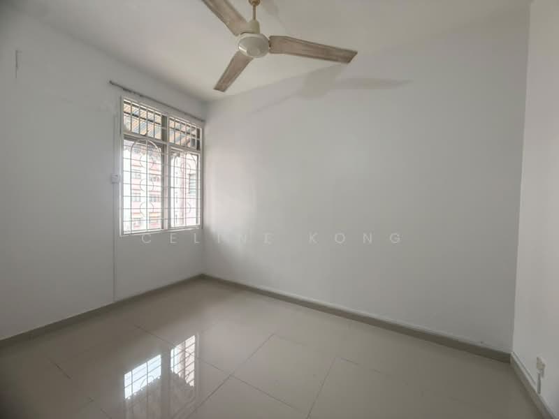Pangsapuri untuk Dijual di Subang Perdana Goodyear Court 8 - Celine Kong - Interior - PropertyGuru.com.my
