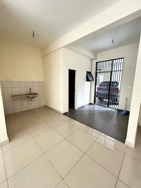 3-storey Terraced House for Rent in Gombak (Selangor) - Farah Kamal - PropertyGuru.com.my