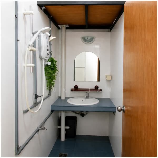 Rumah Teres 1 Tingkat untuk Dijual di Bandar Sri Damansara (Selangor) - Suki Tan - Bathroom - PropertyGuru.com.my