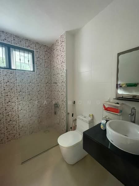 Semi-Detached House for Sale in Taman Chee Seng (Tanjung Bungah) - Kay Wong - Bathroom - PropertyGuru.com.my
