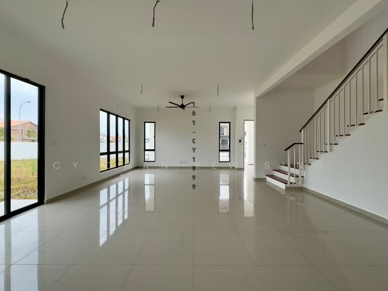 Rumah Berkembar untuk Dijual di Setia Alam (Selangor) - CY Chan Yew Sing - Living Room - PropertyGuru.com.my