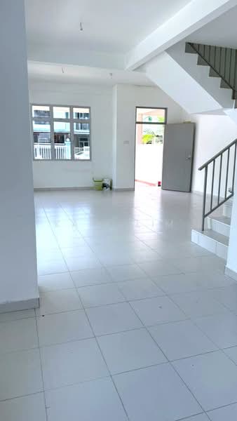 Rumah Teres 3 Tingkat untuk Dijual di Skudai (Johor) - Karl Lim - Living Room - PropertyGuru.com.my
