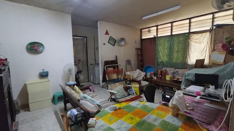 Flat for Sale at PKNS Ampang Jaya - Erik Nyon - Living Room - PropertyGuru.com.my