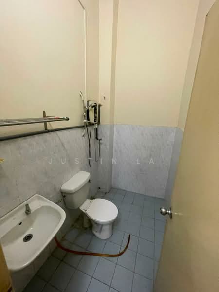 2-storey Terraced House for Rent in Bandar Sri Damansara (Selangor) - Justin Lai - Bathroom - PropertyGuru.com.my