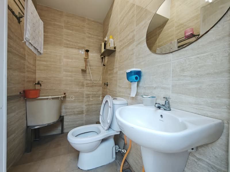 3-storey Terraced House for Sale in Jelutong (Penang) - Ang Lee Theng - Bathroom - PropertyGuru.com.my