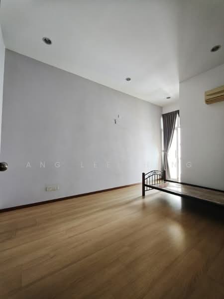 3-storey Terraced House for Sale in Jelutong (Penang) - Ang Lee Theng - Bedroom - PropertyGuru.com.my