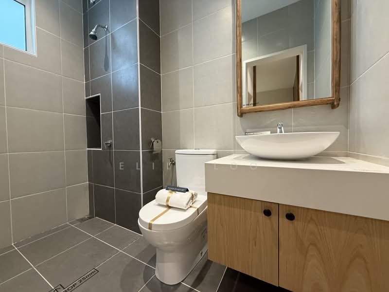 Servis Apartment untuk Dijual di M Minori - Eliin Loo - Bathroom - PropertyGuru.com.my