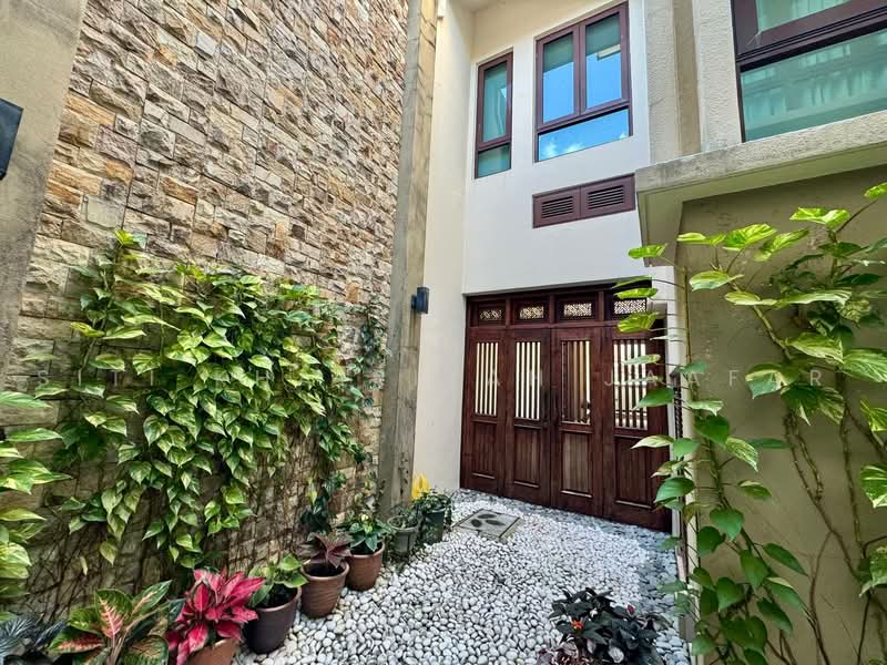 Rumah Berkembar untuk Dijual di Bukit Jelutong (Shah Alam) - SITI KHAIRIYAH JAAFAR - Exterior - PropertyGuru.com.my