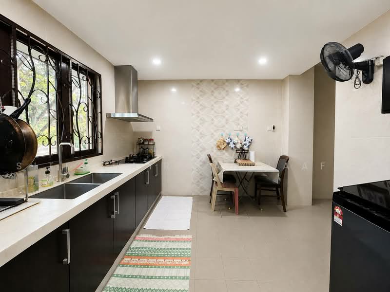 Rumah Berkembar untuk Dijual di Bukit Jelutong (Shah Alam) - SITI KHAIRIYAH JAAFAR - Kitchen - PropertyGuru.com.my