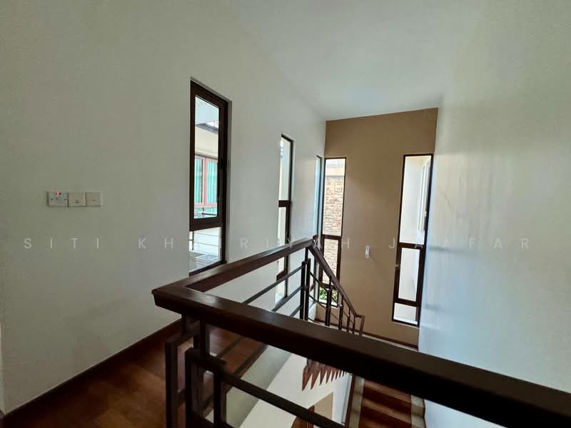 Rumah Berkembar untuk Dijual di Bukit Jelutong (Shah Alam) - SITI KHAIRIYAH JAAFAR - Interior - PropertyGuru.com.my
