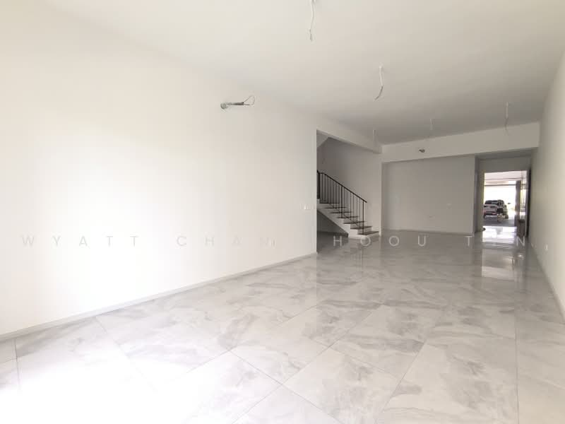 3-storey Terraced House for Sale in Taman Bukit Serdang (Seri Kembangan) - Wyatt Chan Shoou Tyn - Interior - PropertyGuru.com.my