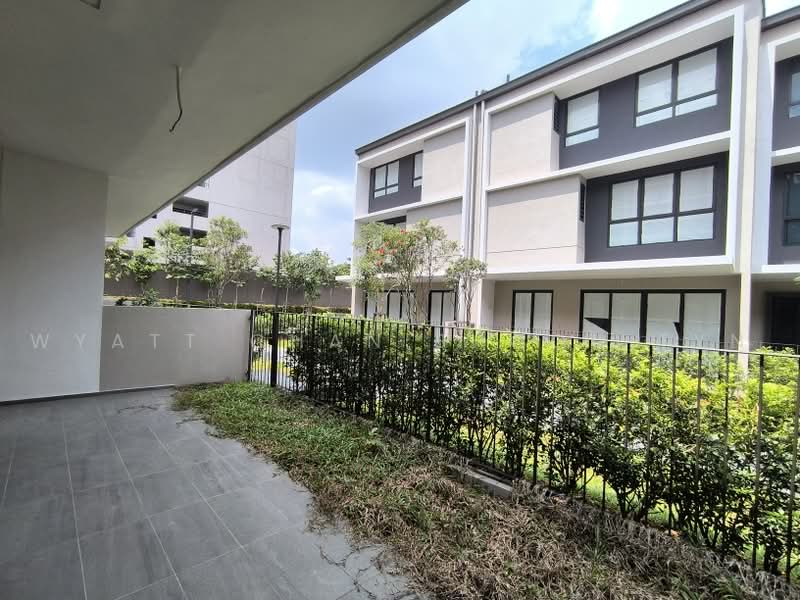 3-storey Terraced House for Sale in Taman Bukit Serdang (Seri Kembangan) - Wyatt Chan Shoou Tyn - Exterior - PropertyGuru.com.my
