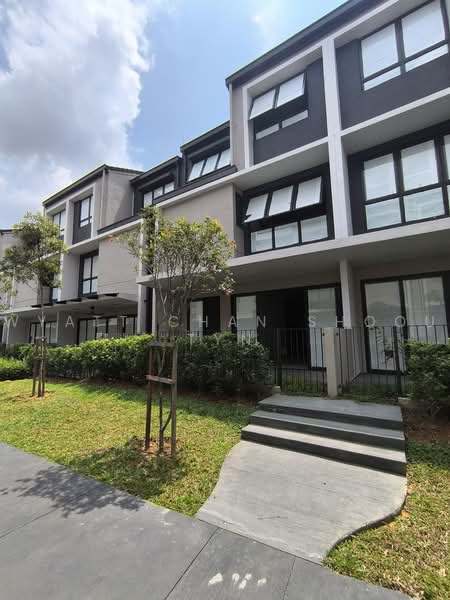 3-storey Terraced House for Sale in Taman Bukit Serdang (Seri Kembangan) - Wyatt Chan Shoou Tyn - Exterior - PropertyGuru.com.my