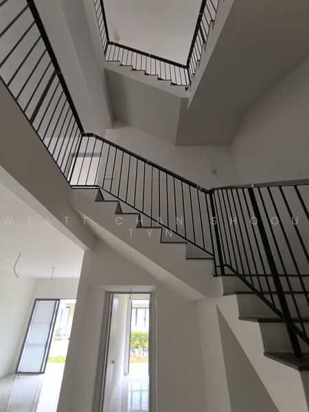 3-storey Terraced House for Sale in Taman Bukit Serdang (Seri Kembangan) - Wyatt Chan Shoou Tyn - Interior - PropertyGuru.com.my