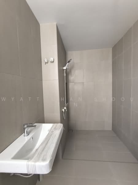3-storey Terraced House for Sale in Taman Bukit Serdang (Seri Kembangan) - Wyatt Chan Shoou Tyn - Bathroom - PropertyGuru.com.my