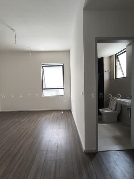 3-storey Terraced House for Sale in Taman Bukit Serdang (Seri Kembangan) - Wyatt Chan Shoou Tyn - Bathroom - PropertyGuru.com.my