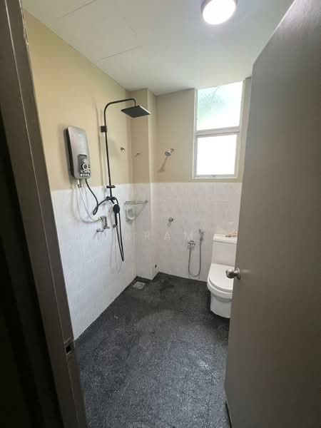 Bungalow for Sale in Bandar Country Homes (Rawang) - Vikram . - Bathroom - PropertyGuru.com.my