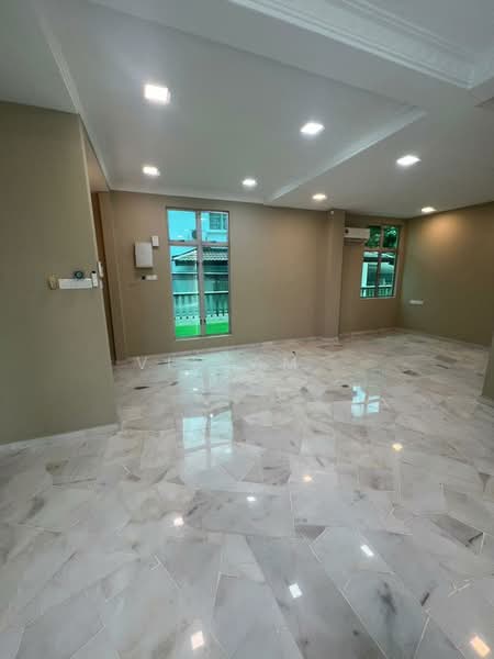Bungalow for Sale in Bandar Country Homes (Rawang) - Vikram . - PropertyGuru.com.my