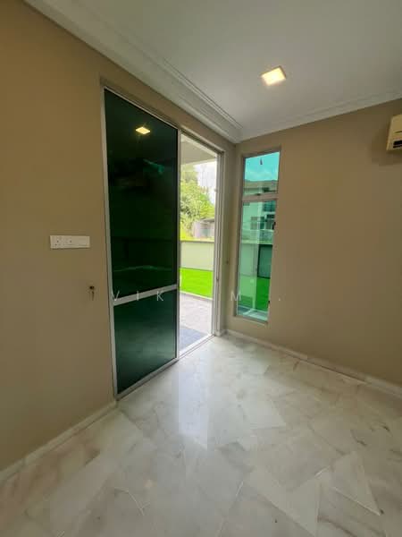 Bungalow for Sale in Bandar Country Homes (Rawang) - Vikram . - PropertyGuru.com.my