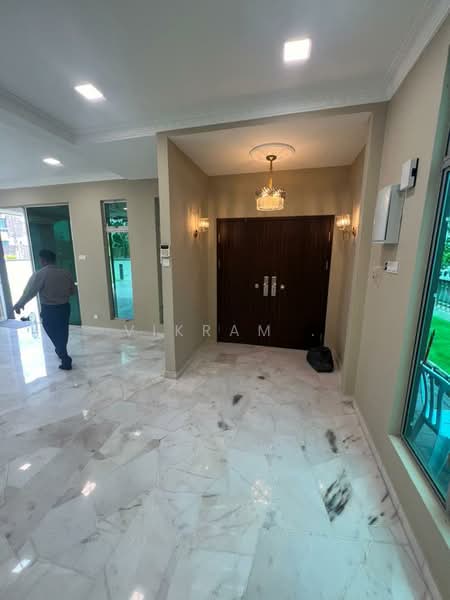 Bungalow for Sale in Bandar Country Homes (Rawang) - Vikram . - PropertyGuru.com.my