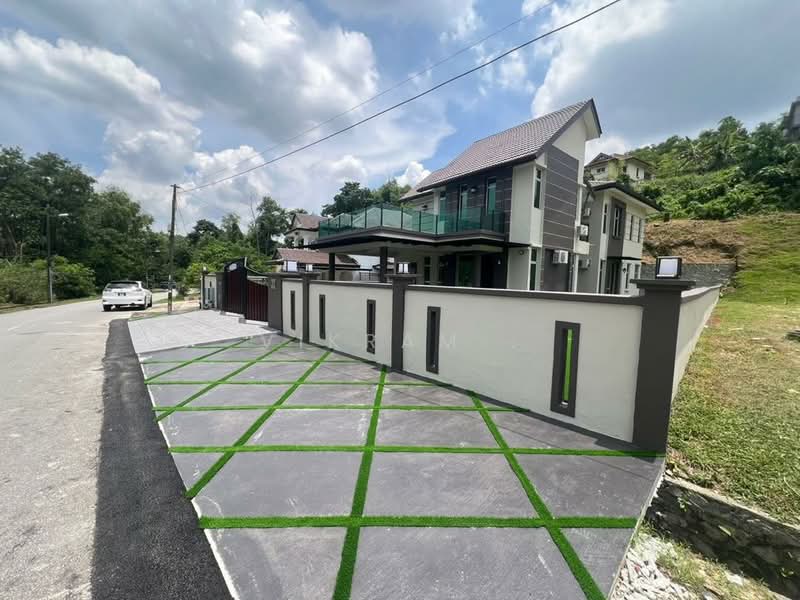 Bungalow for Sale in Bandar Country Homes (Rawang) - Vikram . - PropertyGuru.com.my