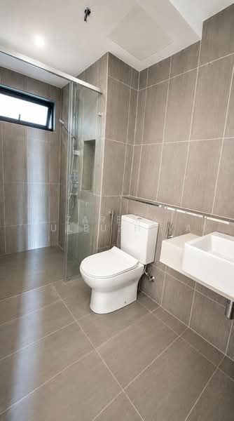 Service Residence for Sale at The Pulse Residence - Zarema Kulbuzheva - Bathroom - PropertyGuru.com.my