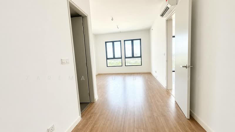 Service Residence for Sale at The Pulse Residence - Zarema Kulbuzheva - Interior - PropertyGuru.com.my