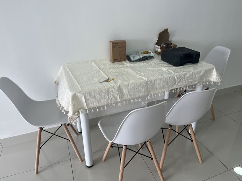 Kondominium untuk Disewa di Aurora Residence @ Lake Side City - Pon Lee Miin - Dining Room - PropertyGuru.com.my