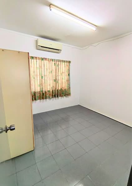 Rumah Flat untuk Disewa di Pangsapuri Pelangi - Clifton Chee - Interior - PropertyGuru.com.my
