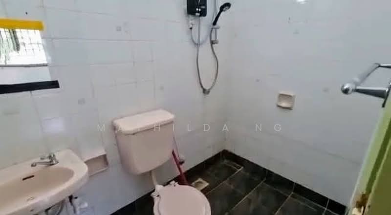 Terraced House for Sale in Usj 2 (Subang Jaya) - Mathilda Ng - Bathroom - PropertyGuru.com.my