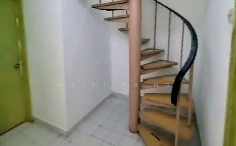 Terraced House for Sale in Usj 2 (Subang Jaya) - Mathilda Ng - Stairs - PropertyGuru.com.my