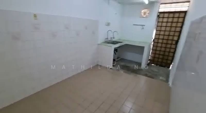Terraced House for Sale in Usj 2 (Subang Jaya) - Mathilda Ng - Kitchen - PropertyGuru.com.my