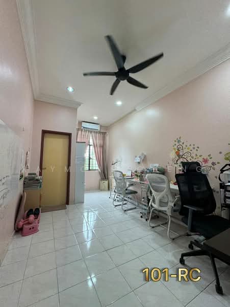 2-storey Terraced House for Rent in Teluk Pulai (Klang) - Raymond Cheng - Study - PropertyGuru.com.my