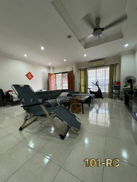 2-storey Terraced House for Rent in Teluk Pulai (Klang) - Raymond Cheng - Living Room - PropertyGuru.com.my