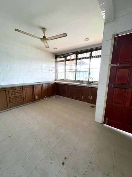 Rumah Teres 1.5 Tingkat untuk Dijual di Taman Pelangi (Johor Bahru) - Karl Lim - Kitchen - PropertyGuru.com.my