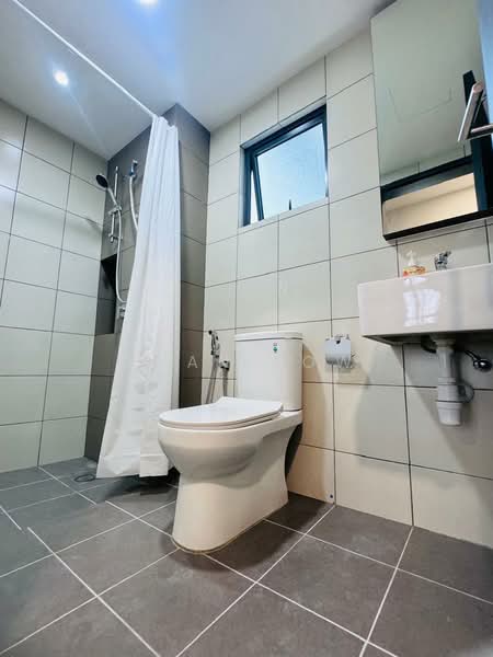 Servis Apartment untuk Disewa di D'Quince Residences - Ryan Low - Bathroom - PropertyGuru.com.my