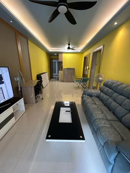Servis Apartment untuk Disewa di R&F Princess Cove Phase 1 - Janice Ho - Living Room - PropertyGuru.com.my