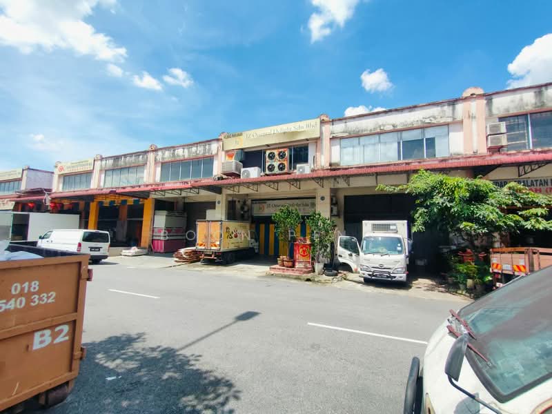 Warehouse for Sale in TSI Business Industrial Park (Kepong) - Boon Peng - Exterior - PropertyGuru.com.my