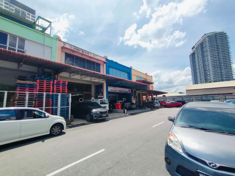 Warehouse for Sale in TSI Business Industrial Park (Kepong) - Boon Peng - Exterior - PropertyGuru.com.my