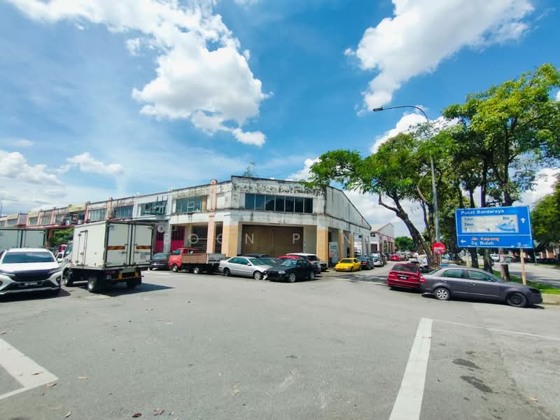 Warehouse for Sale in TSI Business Industrial Park (Kepong) - Boon Peng - Exterior - PropertyGuru.com.my
