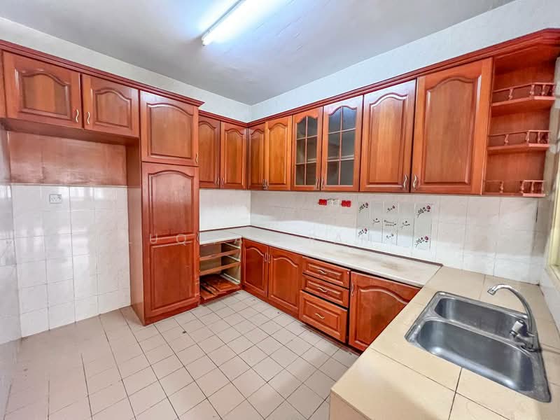 2-storey Terraced House for Sale in Alam Damai (Cheras) - Luqman Ramli - Kitchen - PropertyGuru.com.my