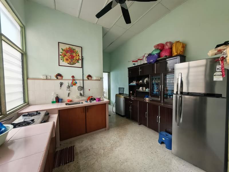 Flat for Rent at Wisma Hooi Lam - Stephanie Lim - Kitchen - PropertyGuru.com.my