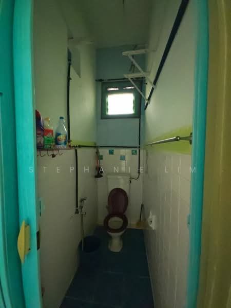 Flat for Rent at Wisma Hooi Lam - Stephanie Lim - Bathroom - PropertyGuru.com.my