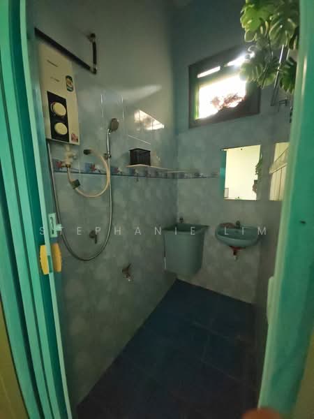Flat for Rent at Wisma Hooi Lam - Stephanie Lim - Bathroom - PropertyGuru.com.my
