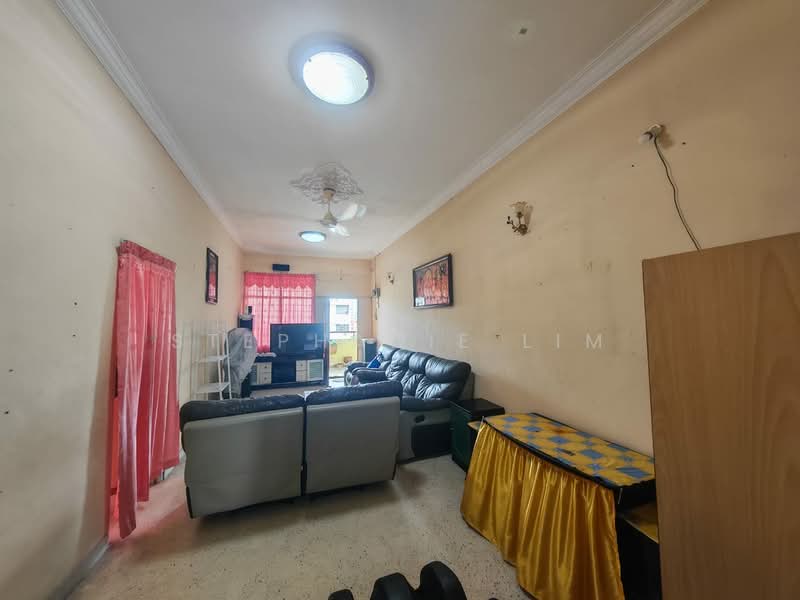 Rumah Flat untuk Disewa di Wisma Hooi Lam - Stephanie Lim - Living Room - PropertyGuru.com.my