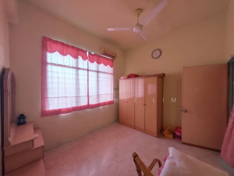 Rumah Flat untuk Disewa di Wisma Hooi Lam - Stephanie Lim - Bedroom - PropertyGuru.com.my